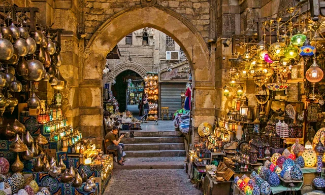 Butiker och varor i Khan el Khalili i Kairo