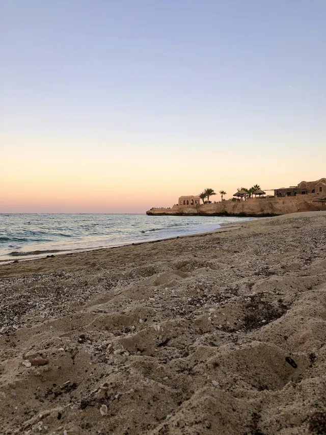 Kust vid El Quseir i kvällsljus