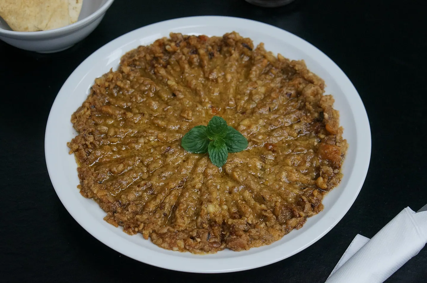 Ful medames, en bönrätt som serveras i många olika varianter.
