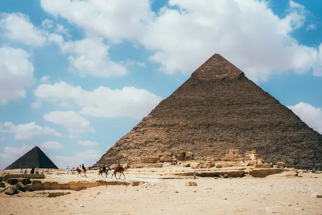 Pyramiderna vid Giza, illustrationsbild till kulturutflykter