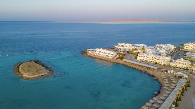Hotell och kust i Hurghada sedda från luften