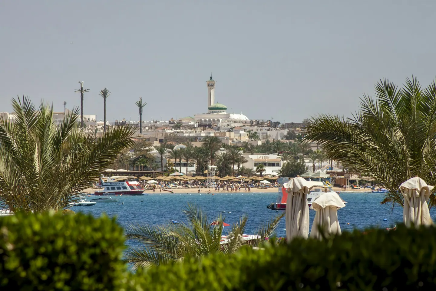 Hotellområde vid stranden i Hurghada.