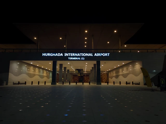 Entrén till terminal 1 på Hurghadas internationella flygplats, fotograferad i maj 2023.